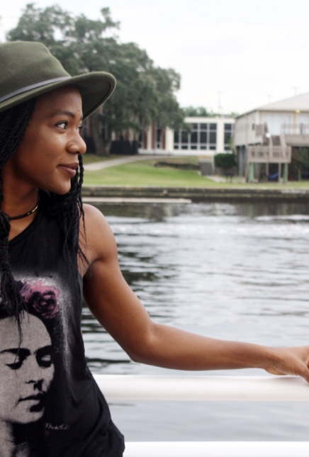 Tee + Jeans + 3 Ways to Stay Grateful
